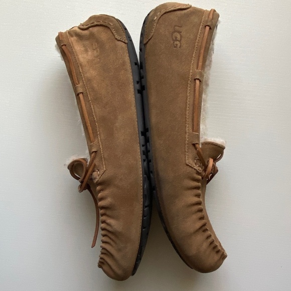 UGG Men’s Olsen Chestnut Tan Classic Moccasin Slippers Size 13 main image 11